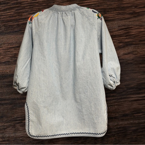 Lucky Brand Light Blue Embroidered Button Down Shirt SZ S EUC - Picture 3 of 8